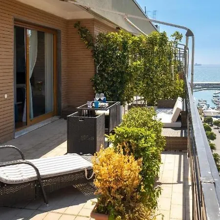 Mareluna Penthouse - Luxury & Rooftop * Salerno