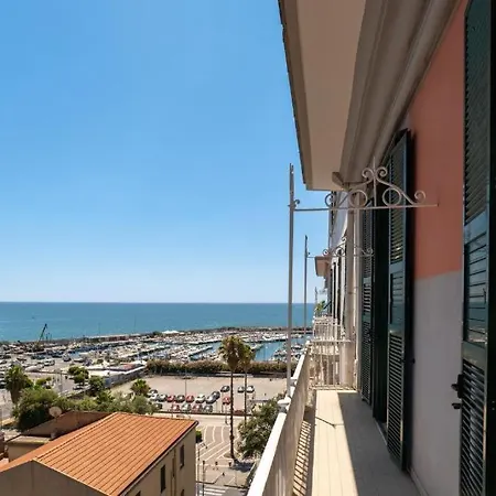 Lägenhet Mareluna Penthouse - Luxury & Rooftop Salerno