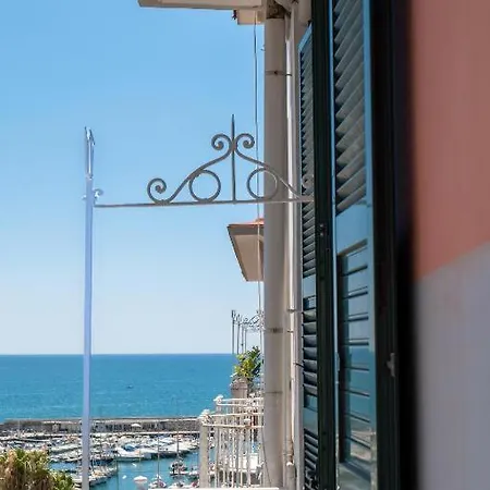 Mareluna Penthouse - Luxury & Rooftop *
