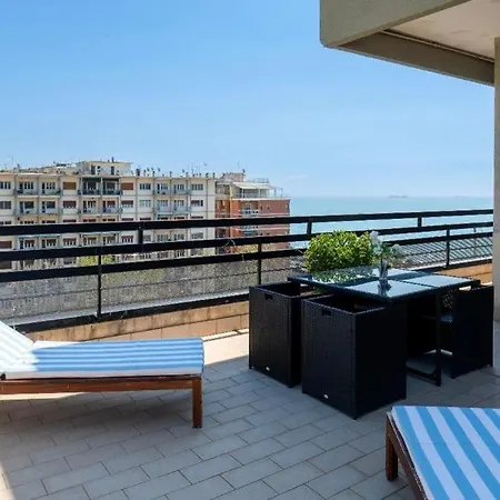 Mareluna Penthouse - Luxury & Rooftop Lägenhet *