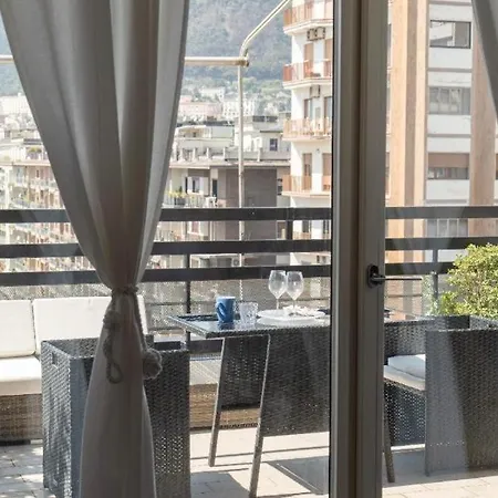 Mareluna Penthouse - Luxury & Rooftop Lägenhet *