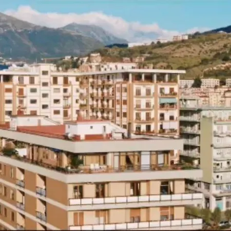 Mareluna Penthouse - Luxury Rooftop Apartment